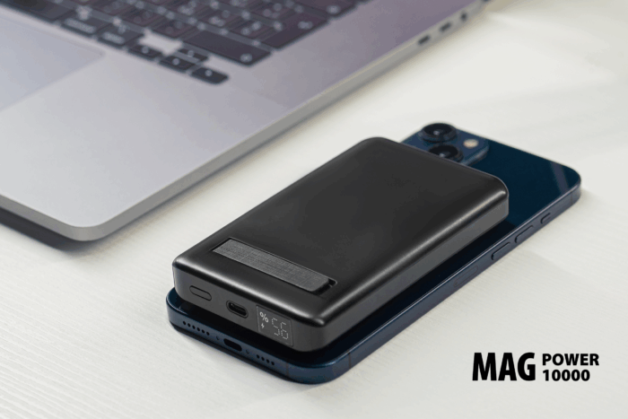 91779_情境圖-4 (LCD Digital Screen) PD20W 10000mAh Powerbank